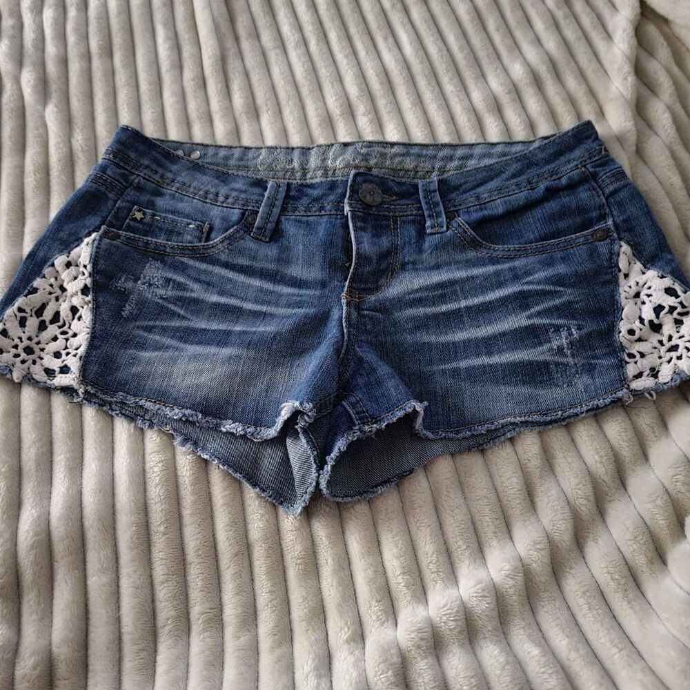Vanilla Star shorts juniors sz 7 B5